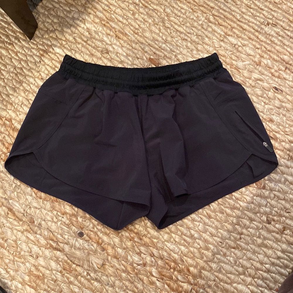 Lululemon tracker shorts